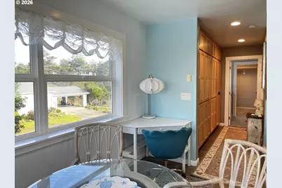 4604 Falcon St, Florence, OR 97439 - Photo 32