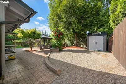 3389 Kevington Ave, Eugene, OR 97405 - Photo 40