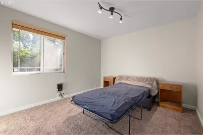 3389 Kevington Ave, Eugene, OR 97405 - Photo 32