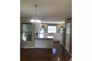 1066 SW Aspen Ln, Dallas, OR 97338 - Photo 8