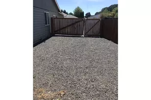 1066 SW Aspen Ln, Dallas, OR 97338 - Photo 10