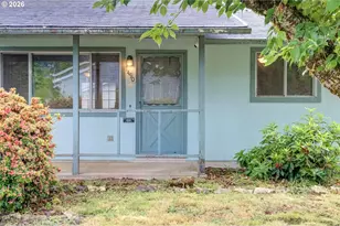 1490 H St, Washougal, WA 98671 - Photo 2