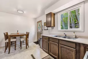 431 S Denver Ave, Astoria, OR 97103 - Photo 16