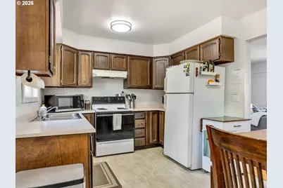 431 S Denver Ave, Astoria, OR 97103 - Photo 14