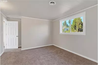 204 S 3rd St, Carlton, OR 97111 - Photo 30