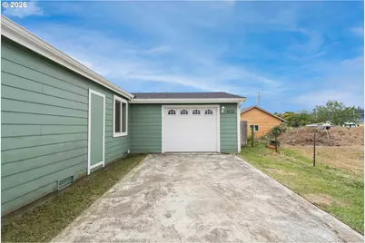 1188 Indiana Ave, Bandon, OR 97411 - Photo 16