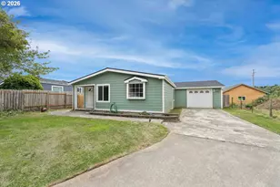 1188 Indiana Ave, Bandon, OR 97411 - Photo 2