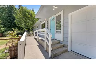 4976 Lake Dr, Florence, OR 97439 - Photo 2