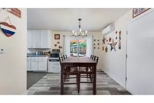 4976 Lake Dr, Florence, OR 97439 - Photo 10