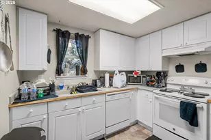 15745 NE Beech St, Portland, OR 97230 - Photo 12