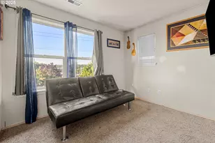 15745 NE Beech St, Portland, OR 97230 - Photo 10