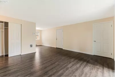16825 SE Powell Blvd, Portland, OR 97236 - Photo 4