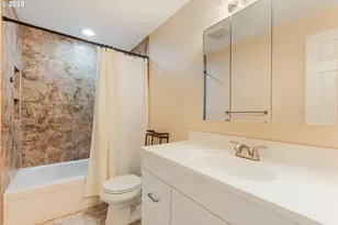 16825 SE Powell Blvd, Portland, OR 97236 - Photo 20
