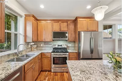 8917 N Haven Ave, Portland, OR 97203 - Photo 14