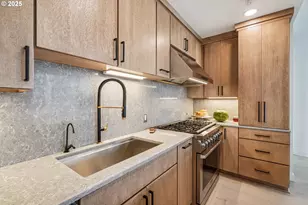 841 S Gaines St, Portland, OR 97239 - Photo 12