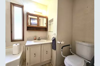 1236 E Punkin Center Rd, Hermiston, OR 97838 - Photo 8