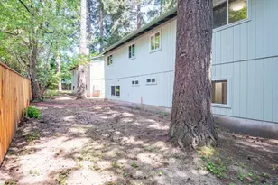 16927 NE Glisan St, Portland, OR 97230 - Photo 32