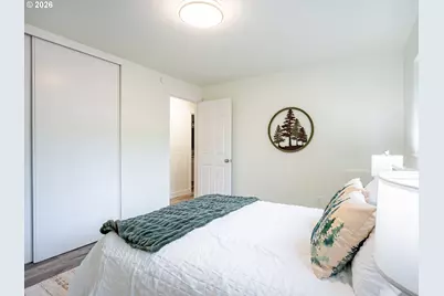 16927 NE Glisan St, Portland, OR 97230 - Photo 28