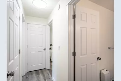 16927 NE Glisan St, Portland, OR 97230 - Photo 20