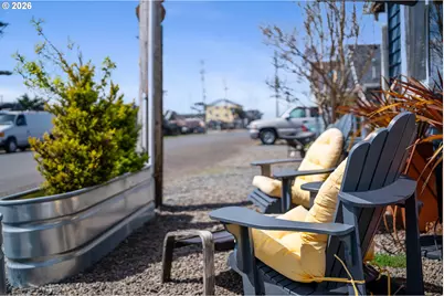 211 S 2nd Ave, Rockaway Beach, OR 97136 - Photo 44