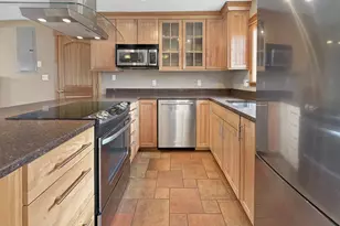 7350 SW Stewart St, Portland, OR 97223 - Photo 2