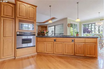 1371 Ranier Loop NW, Salem, OR 97304 - Photo 18