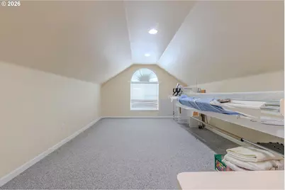 1371 Ranier Loop NW, Salem, OR 97304 - Photo 30