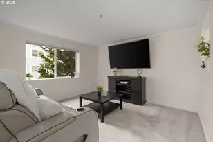 7931 SW 40th Ave, Portland, OR 97219 - Photo 8