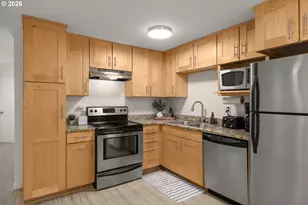 7931 SW 40th Ave, Portland, OR 97219 - Photo 10