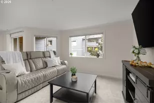 7931 SW 40th Ave, Portland, OR 97219 - Photo 4