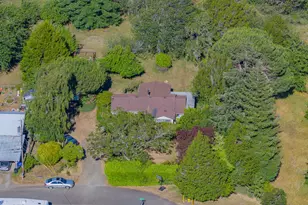 635 25th St, Myrtle Point, OR 97458 - Photo 16