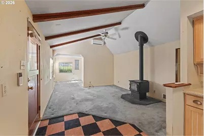 635 25th St, Myrtle Point, OR 97458 - Photo 22