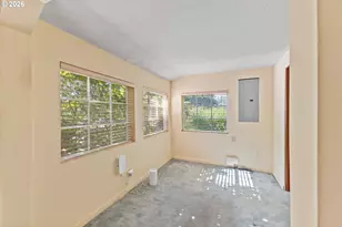 635 25th St, Myrtle Point, OR 97458 - Photo 28