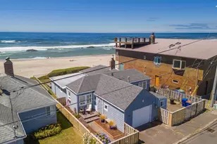 3885 NW Jetty Ave, Lincoln City, OR 97367 - Photo 2