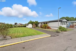 300 SW 7th Ave, Battle Ground, WA 98604 - Photo 2