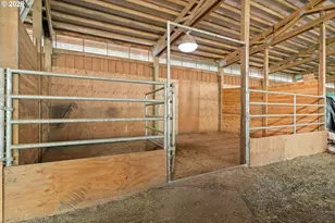 22833 E Winnie Rd, Rhododendron, OR 97049 - Photo 26