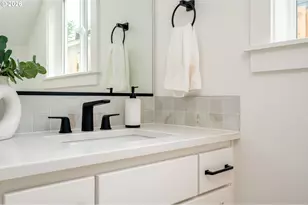 6961 NE Stanton St, Portland, OR 97213 - Photo 32