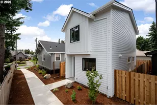 6961 NE Stanton St, Portland, OR 97213 - Photo 2