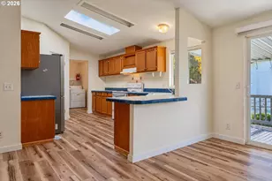 10400 SE Cook Ct, Milwaukie, OR 97222 - Photo 10