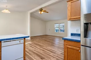 10400 SE Cook Ct, Milwaukie, OR 97222 - Photo 12