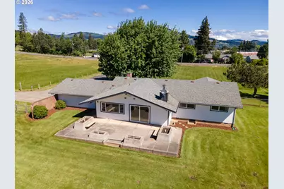 4319 Belmont Dr, Hood River, OR 97031 - Photo 8