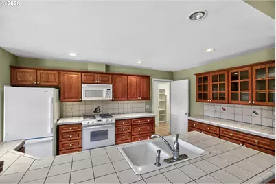 4319 Belmont Dr, Hood River, OR 97031 - Photo 26
