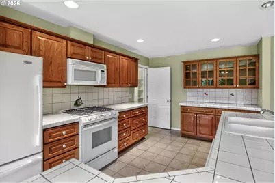 4319 Belmont Dr, Hood River, OR 97031 - Photo 28