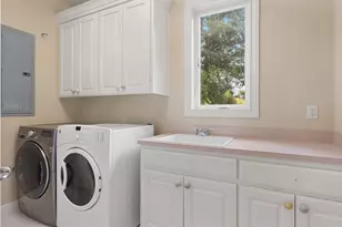 8801 SE Walnut Dr, Amity, OR 97101 - Photo 28