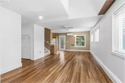 133 W Beacon Hill Dr, Longview, WA 98632 - Photo 10