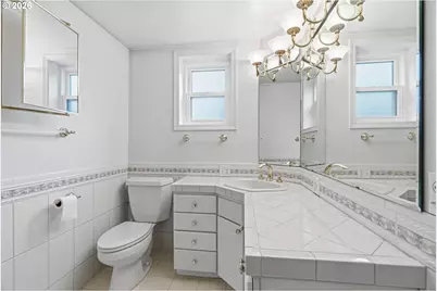 133 W Beacon Hill Dr, Longview, WA 98632 - Photo 16