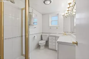 133 W Beacon Hill Dr, Longview, WA 98632 - Photo 18