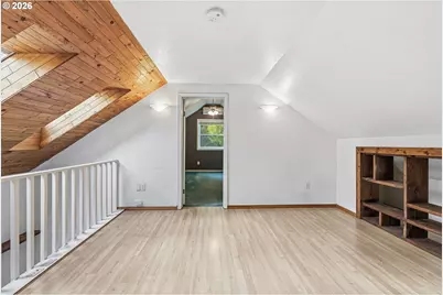 133 W Beacon Hill Dr, Longview, WA 98632 - Photo 6