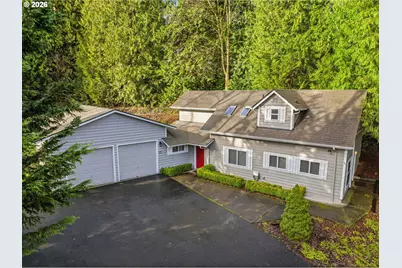 133 W Beacon Hill Dr, Longview, WA 98632 - Photo 1