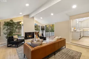 17706 Treetop Way, Lake Oswego, OR 97034 - Photo 16